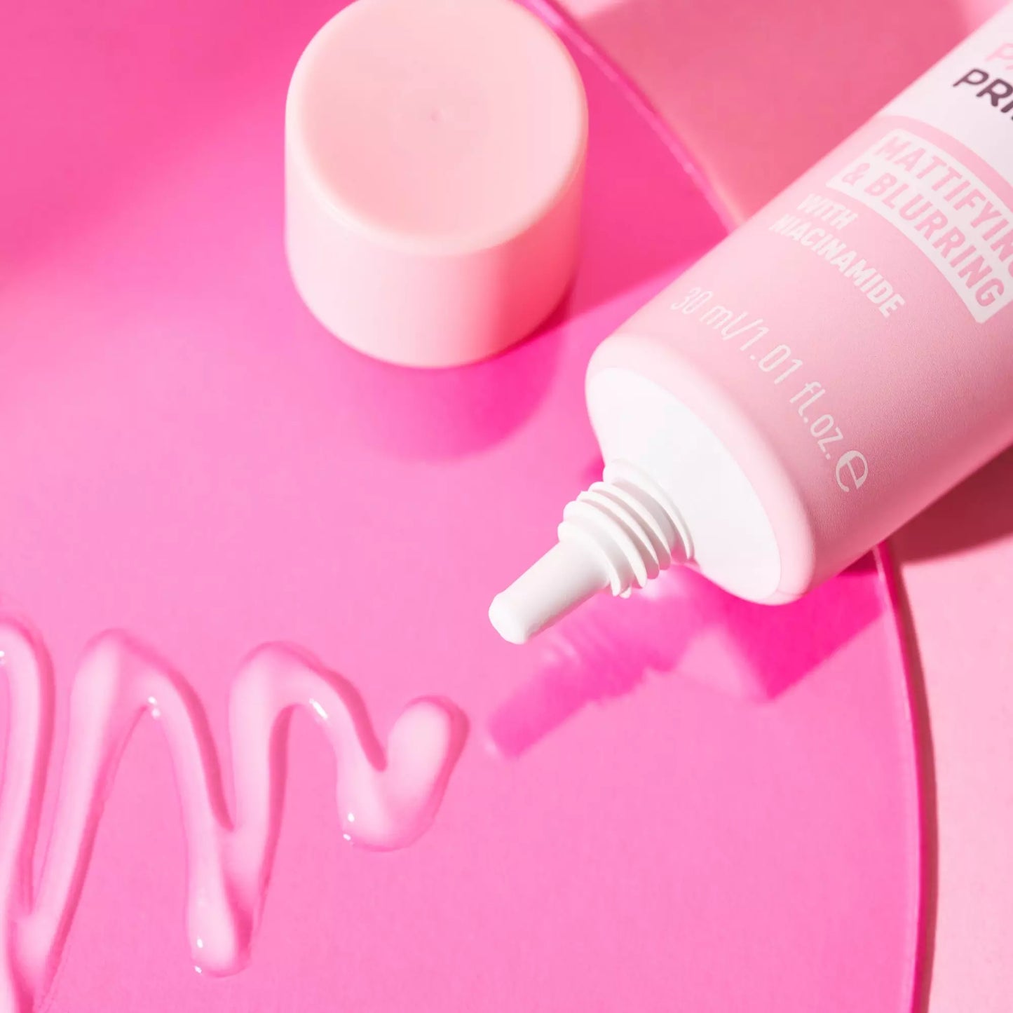 Essence Pore Less Partner Primer Mattifying & Blurring