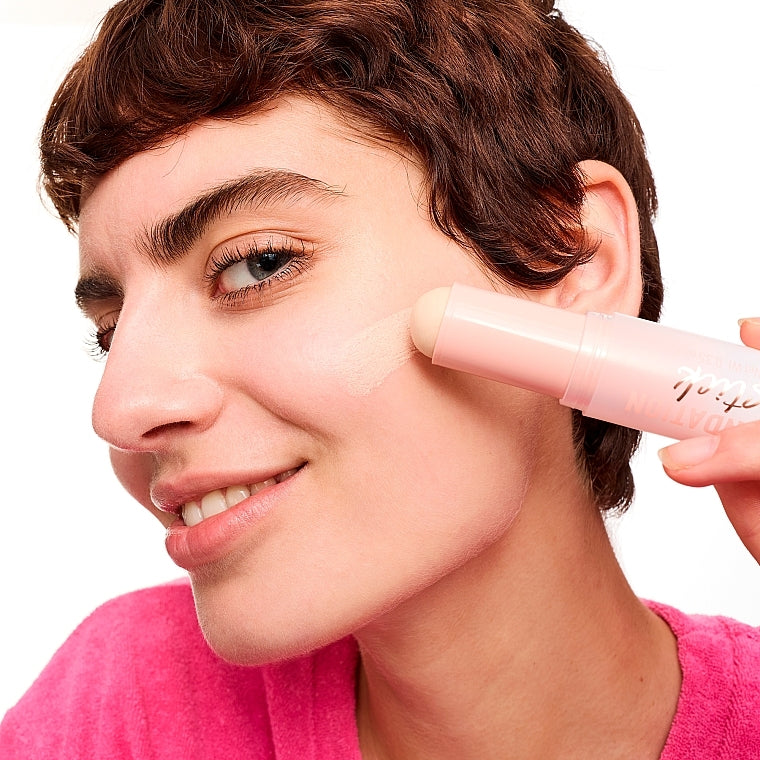 Essence Foundation Stick