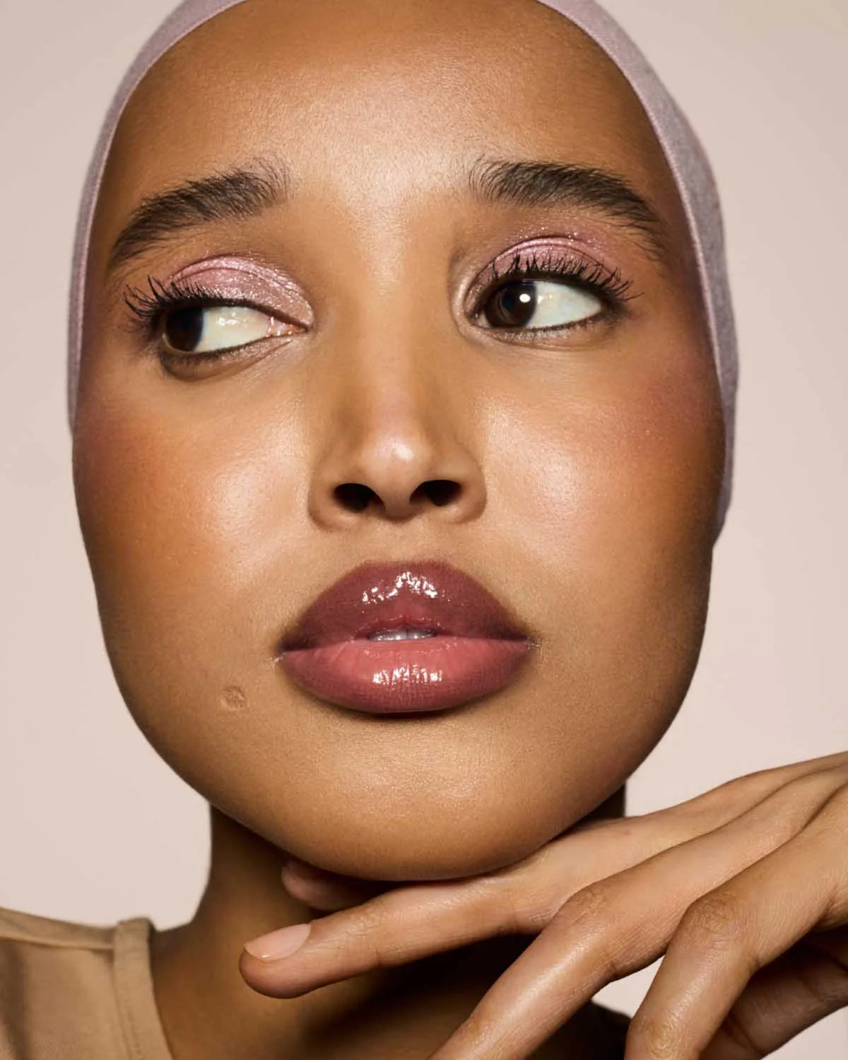 Fenty Beauty Gloss Bomb Cream Lip Cream - 02 Fenty Glow