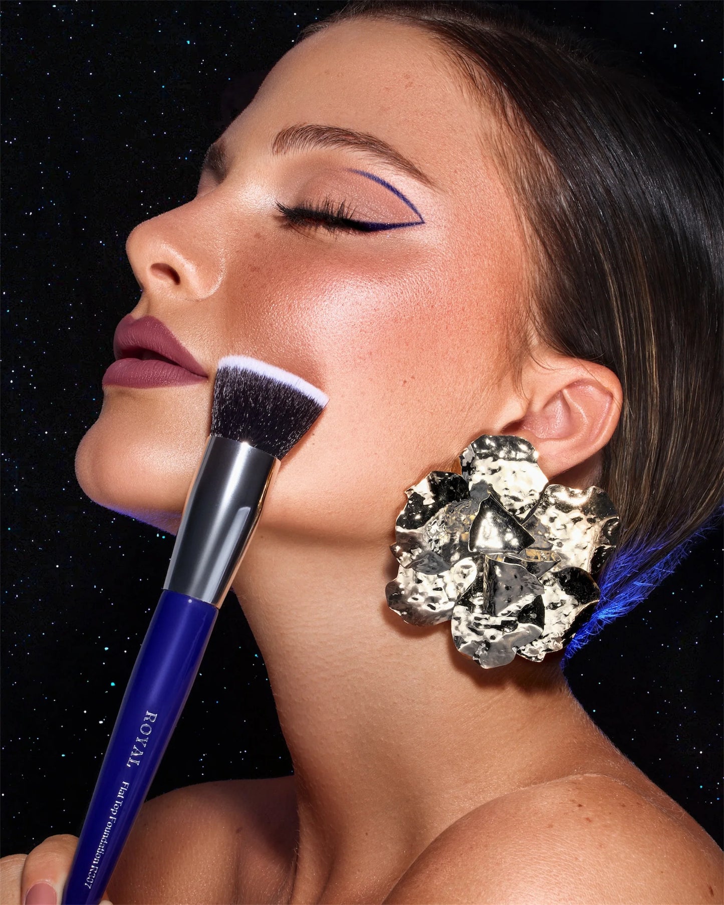 Royal Cosmetics Flat Top Foundation Brush R307